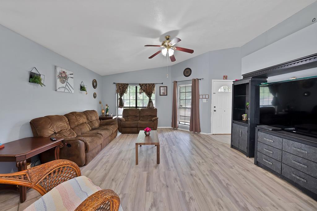 7729 Portman Ave, Fort Worth, TX 76112 photo