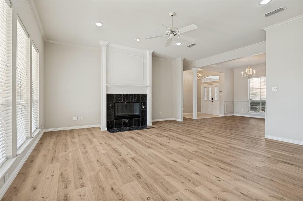 1708 Meadow Crest Ln, Mansfield, TX 76063 photo