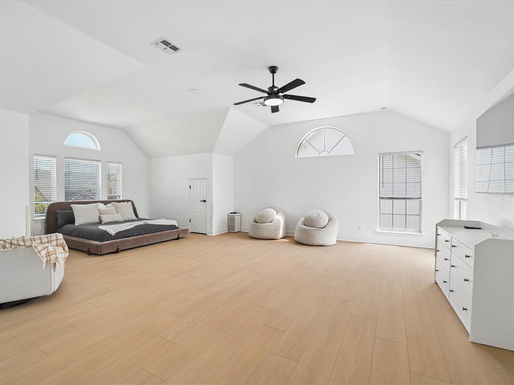 409 Baldwin St, Grand Prairie, TX 75052 photo