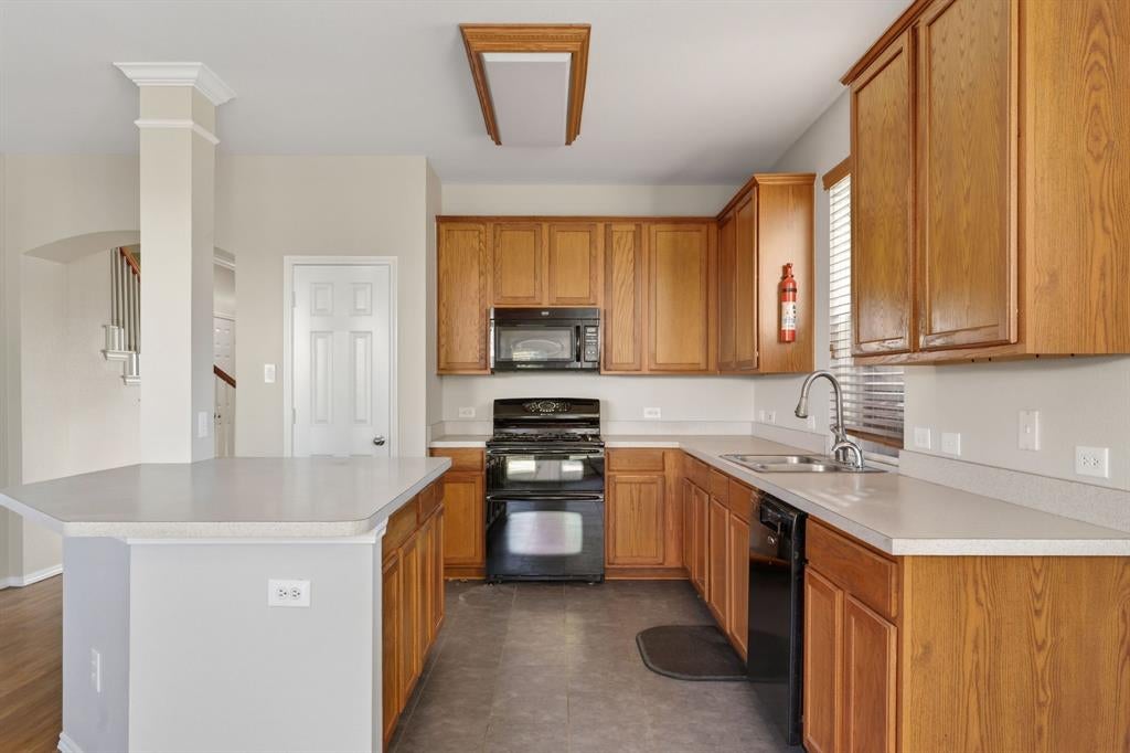 5816 Hilton Head Dr, North Richland Hills, TX 76180 photo