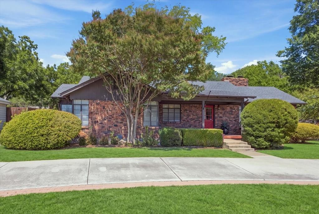 3808 Trail Lake Dr, Fort Worth, TX 76109 photo