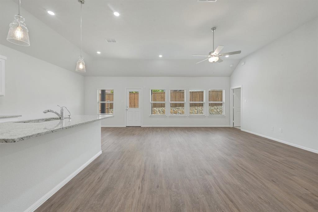 2408 Tarrango Trl, Mesquite, TX 75149 photo