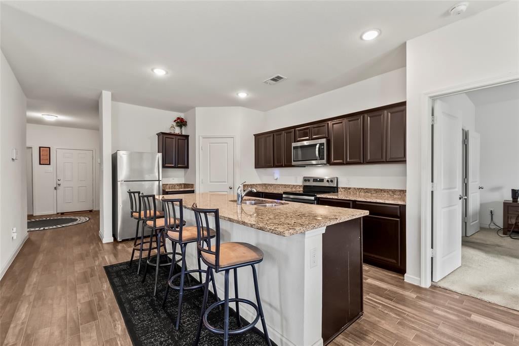 500 Swift Current Dr, Crowley, TX 76036 photo