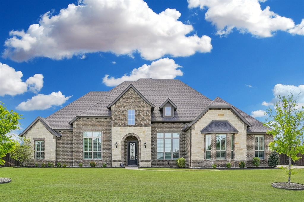 8230 Palmer Ln, Waxahachie, TX 75167