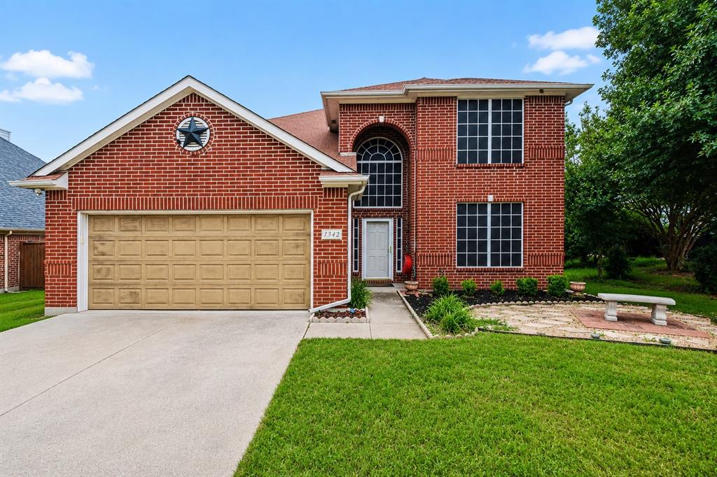 1342 Clear Creek Dr, Lewisville, TX 75067
