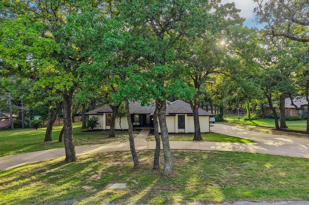 108 Sanchez Creek Ct, Weatherford, TX 76088 photo