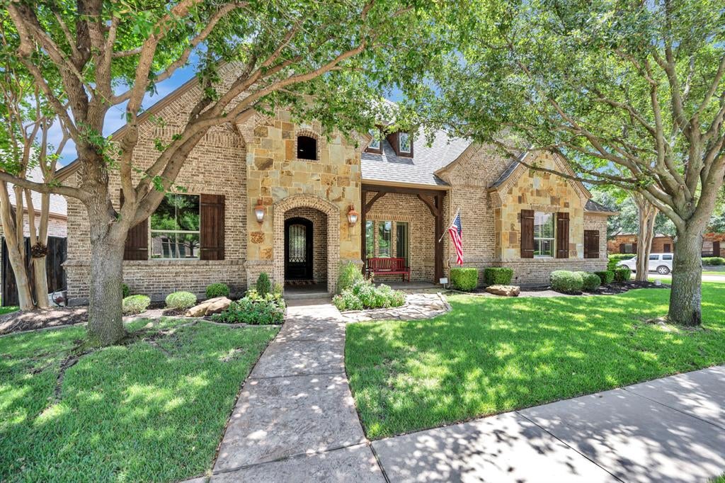 8100 Canyon Oak Dr, North Richland Hills, TX 76182 photo