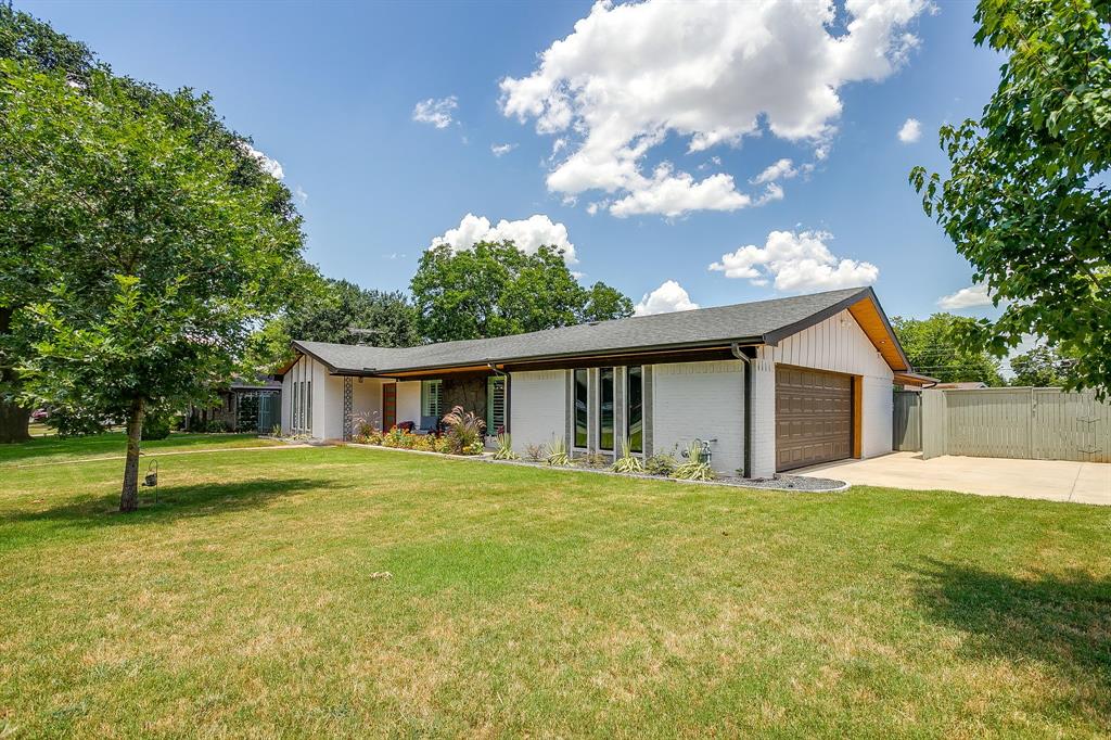 400 Glenn Dr, Hurst, TX 76053 photo