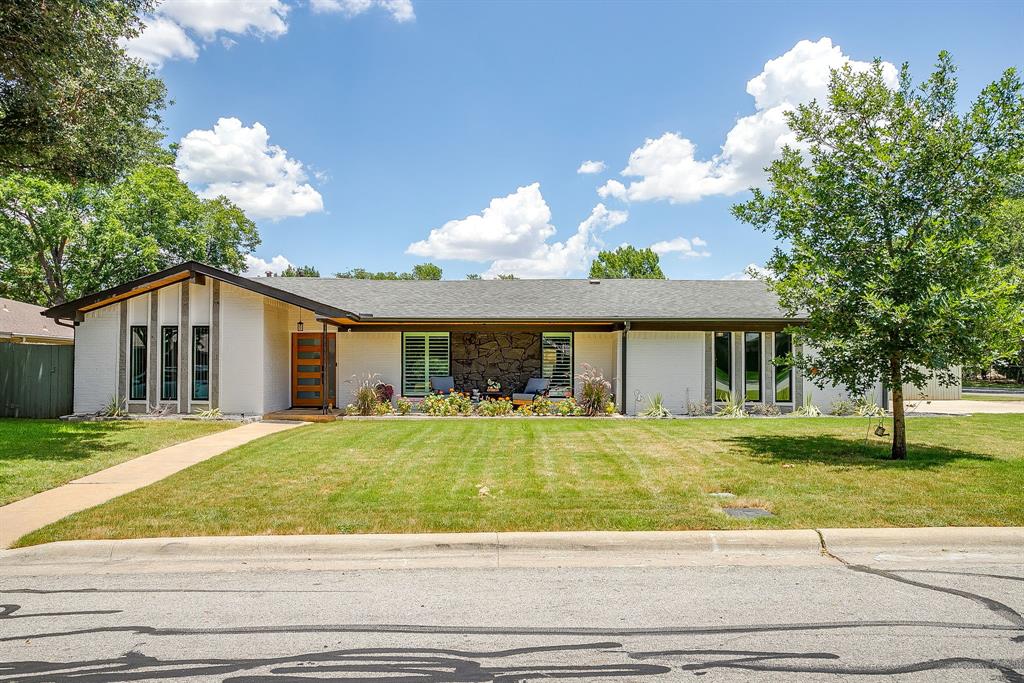 400 Glenn Dr, Hurst, TX 76053 photo