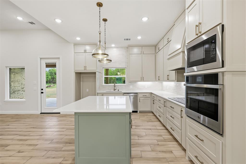 1021 Preserve St, Weatherford, TX 76085 photo