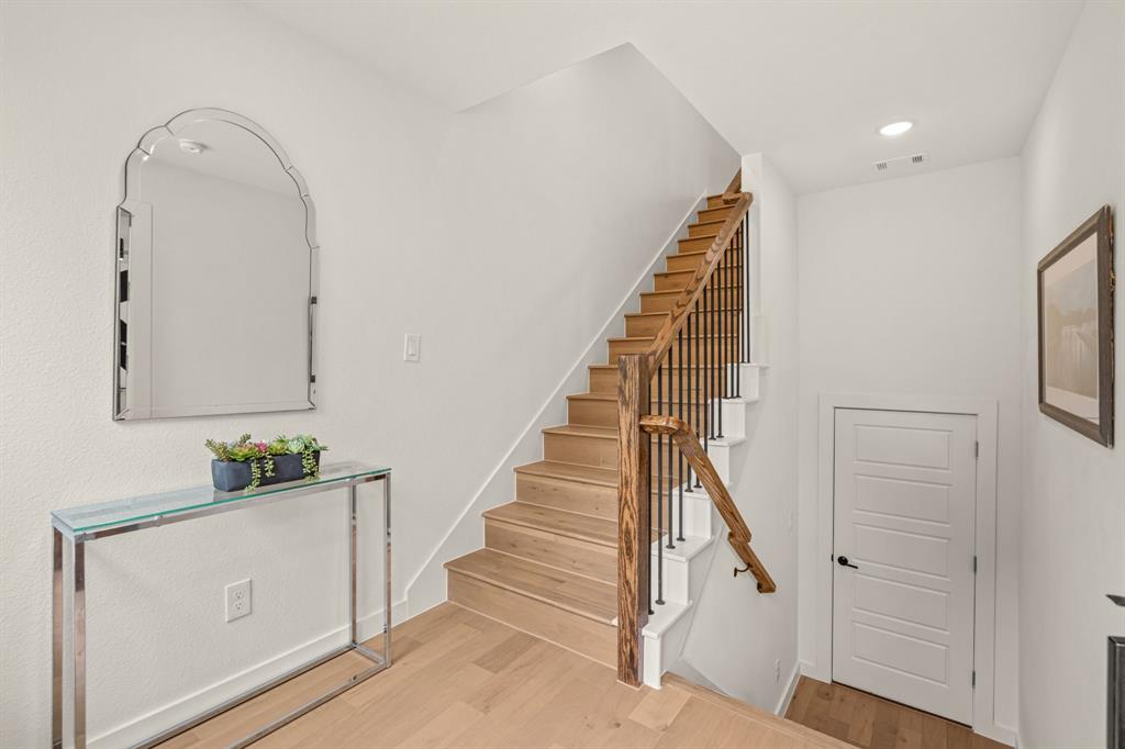 2725 Azalea Park Cir, Fort Worth, TX 76107 photo