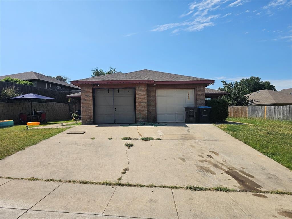 2825 Ridgecrest Dr, Fort Worth, TX 76133