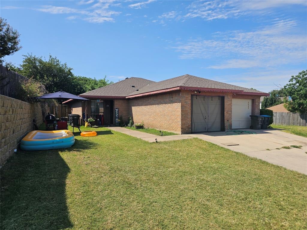 2825 Ridgecrest Dr, Fort Worth, TX 76133 photo