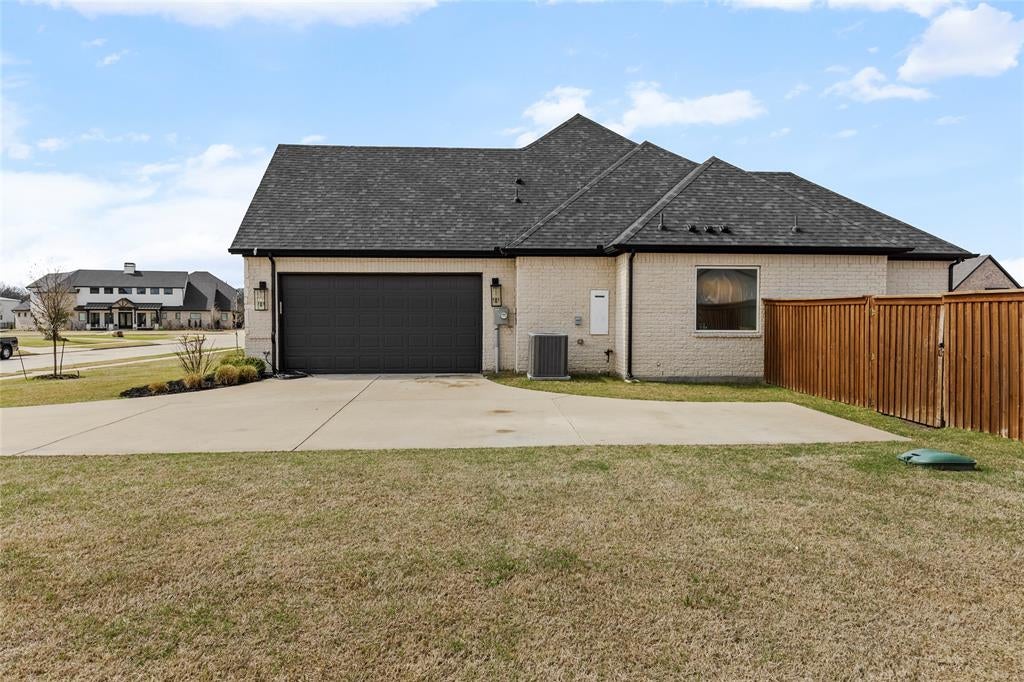 1022 Todd St, Caddo Mills, TX 75135 photo
