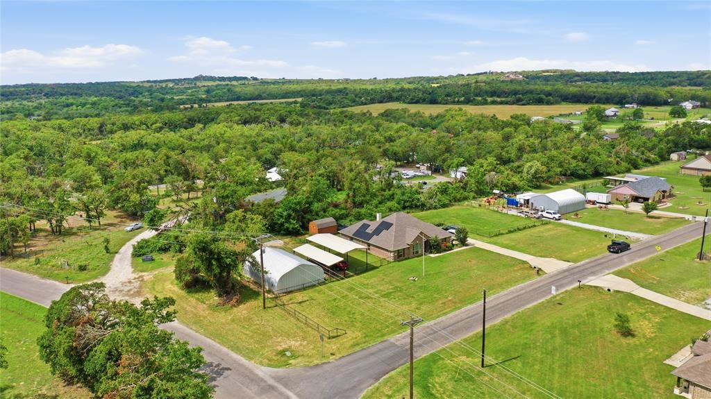 101 Hampton Ln, Springtown, TX 76082