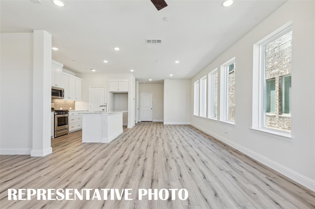 7344 Grant Ave, North Richland Hills, TX 76180 photo