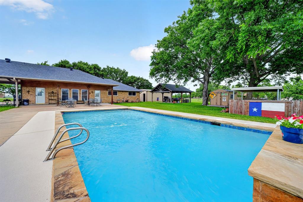 16810 Valley Vw, Forney, TX 75126 photo