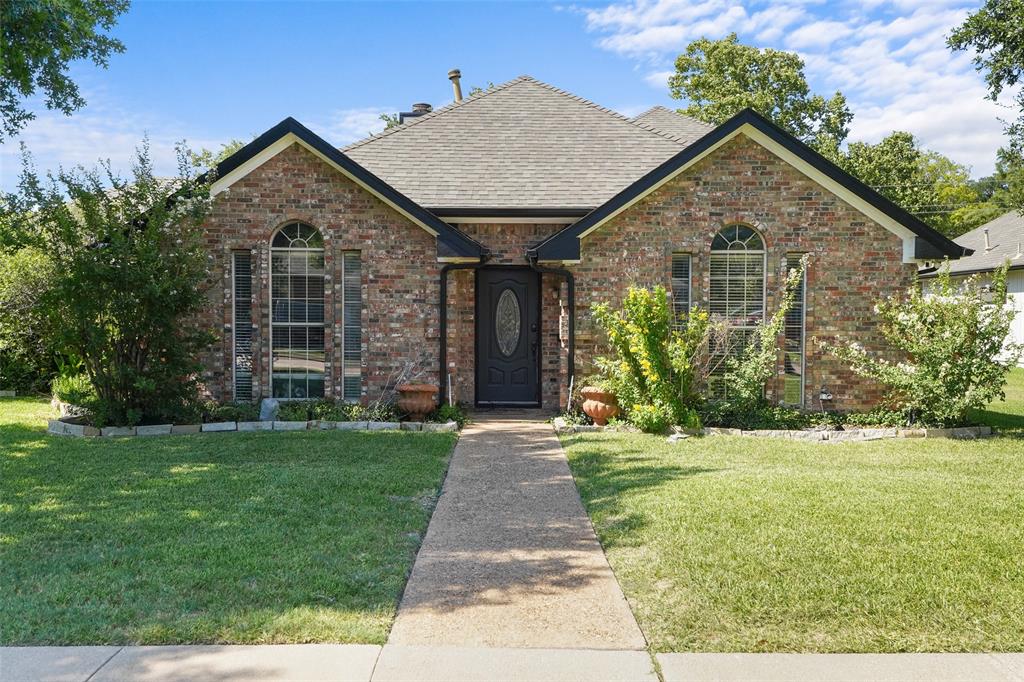 1220 Dentonshire Dr, Carrollton, TX 75007 photo