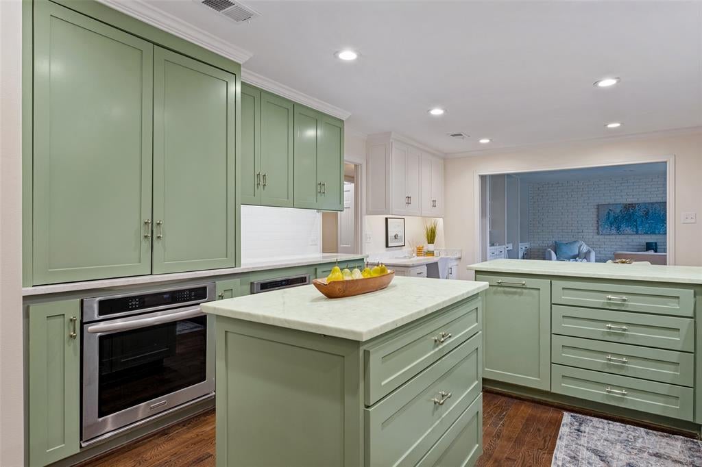 7142 Lakehurst Ave, Dallas, TX 75230 photo