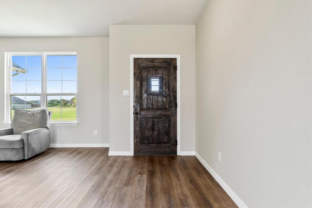 1011 Northern Oaks Ct, Springtown, TX 76082 photo