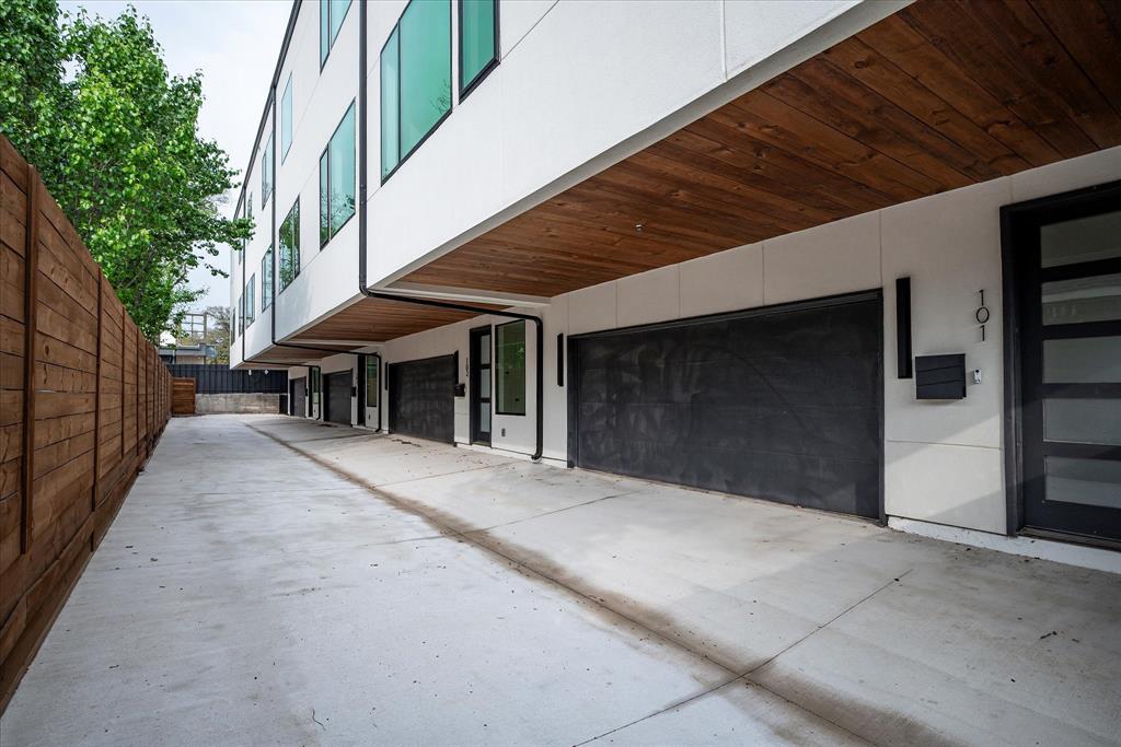 4534 Lake Ave #103, Dallas, TX 75219 photo