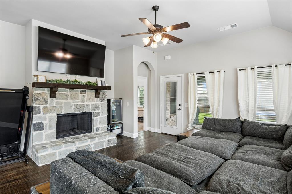 1510 Laurence Ln, Princeton, TX 75407 photo