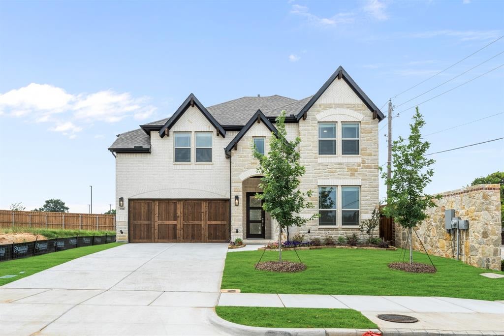 2300 Legacy Oaks Ln, Bedford, TX 76021