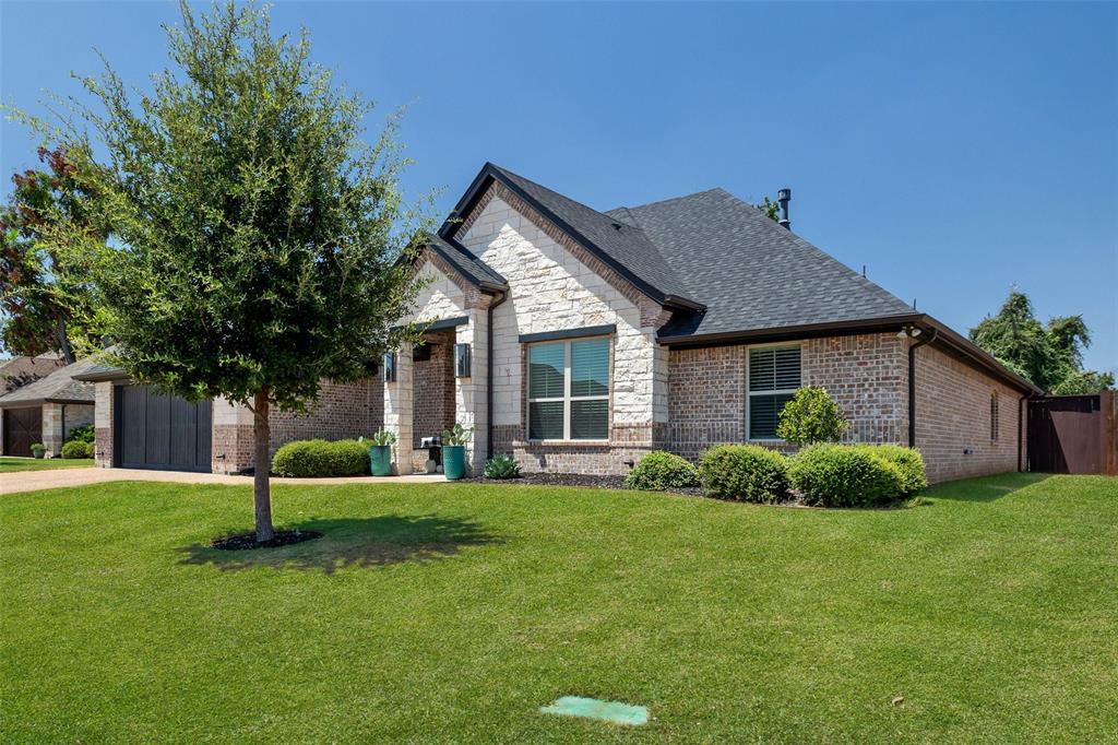 1019 Anna Cir, Granbury, TX 76048