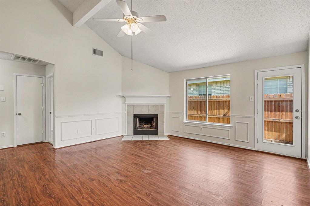 2541 Rivers Edge Dr, Fort Worth, TX 76118 photo