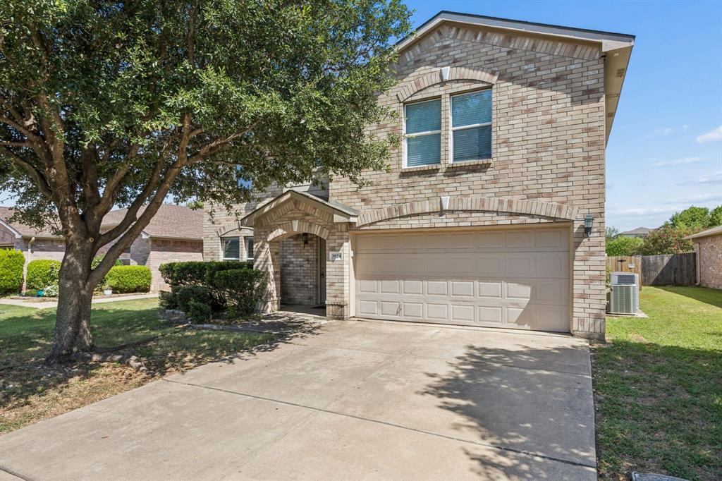 3924 Estrella Ct, Fort Worth, TX 76106