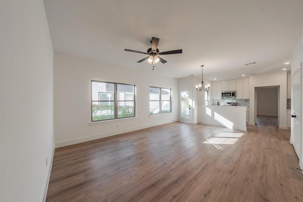 1233 Meriwether St, Fort Worth, TX 76115 photo