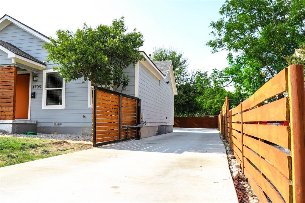 3709 Mount Royal St, Dallas, TX 75211 photo