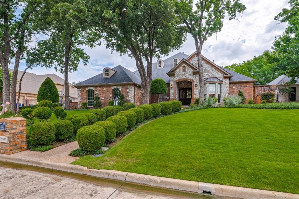 8 Hidden Lake Ct, Mansfield, TX 76063 photo