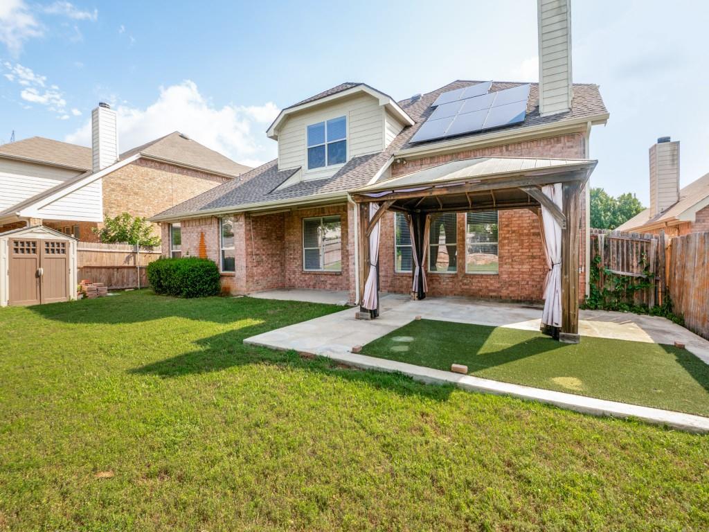 3019 Riverwood Ln, Grand Prairie, TX 75052 photo