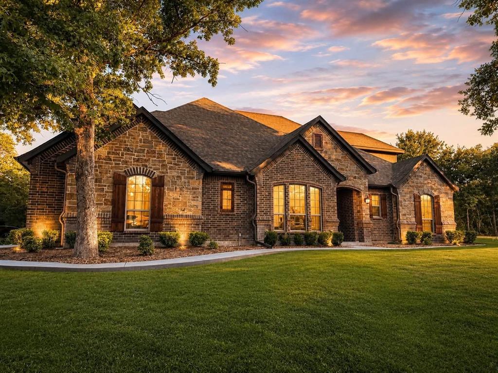 7259 Oak Creeks Ct, Fort Worth, TX 76135