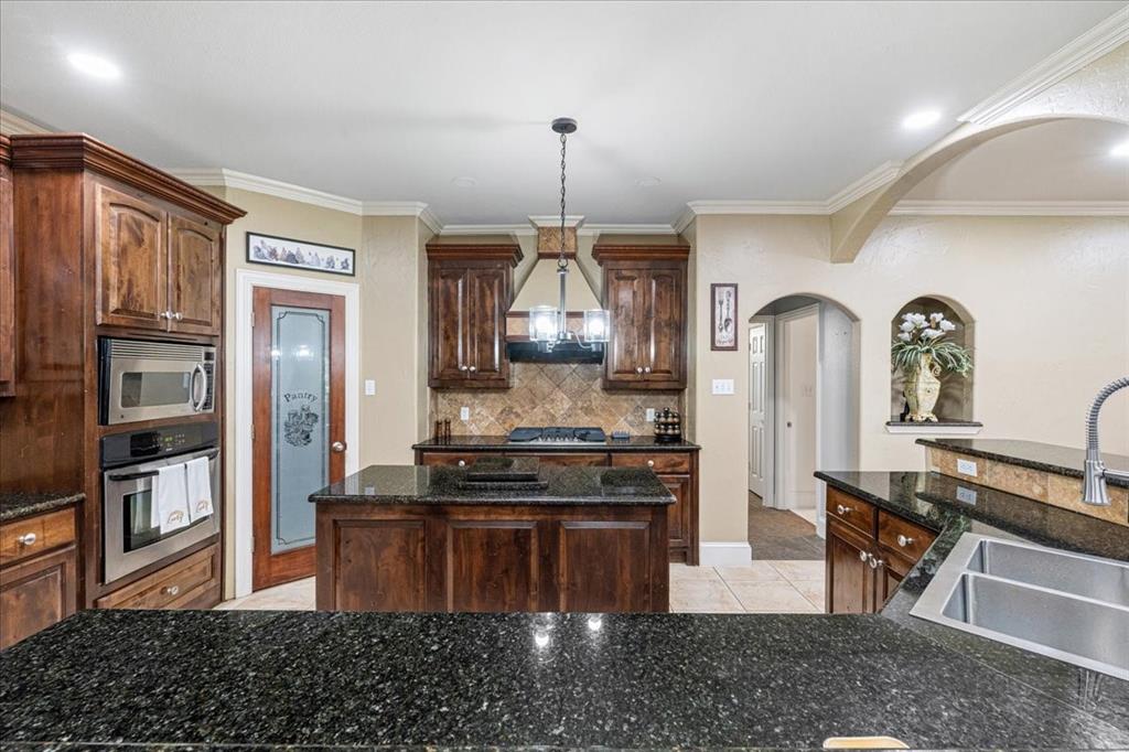 3795 Farm To Market Road 66, Waxahachie, TX 75167 photo