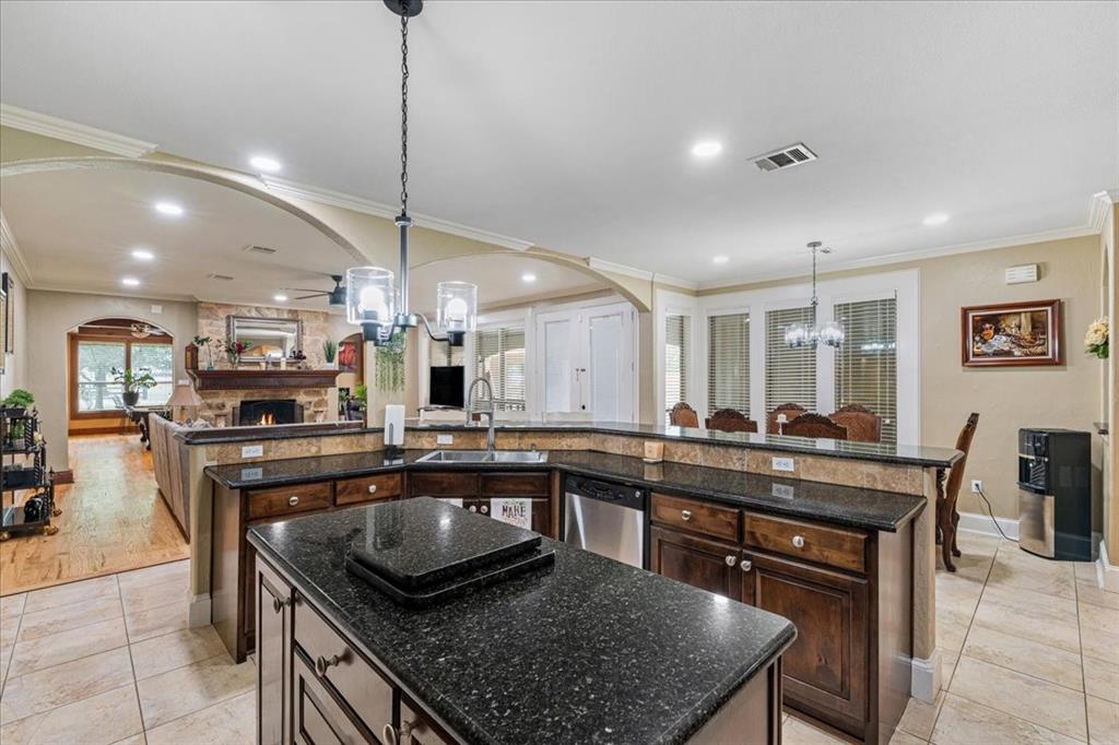 3795 Farm To Market Road 66, Waxahachie, TX 75167 photo