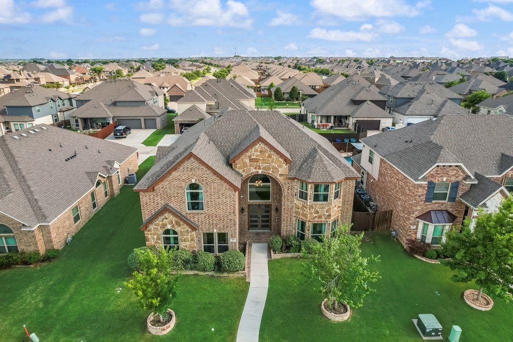 460 Harvest Grove Dr, Waxahachie, TX 75165
