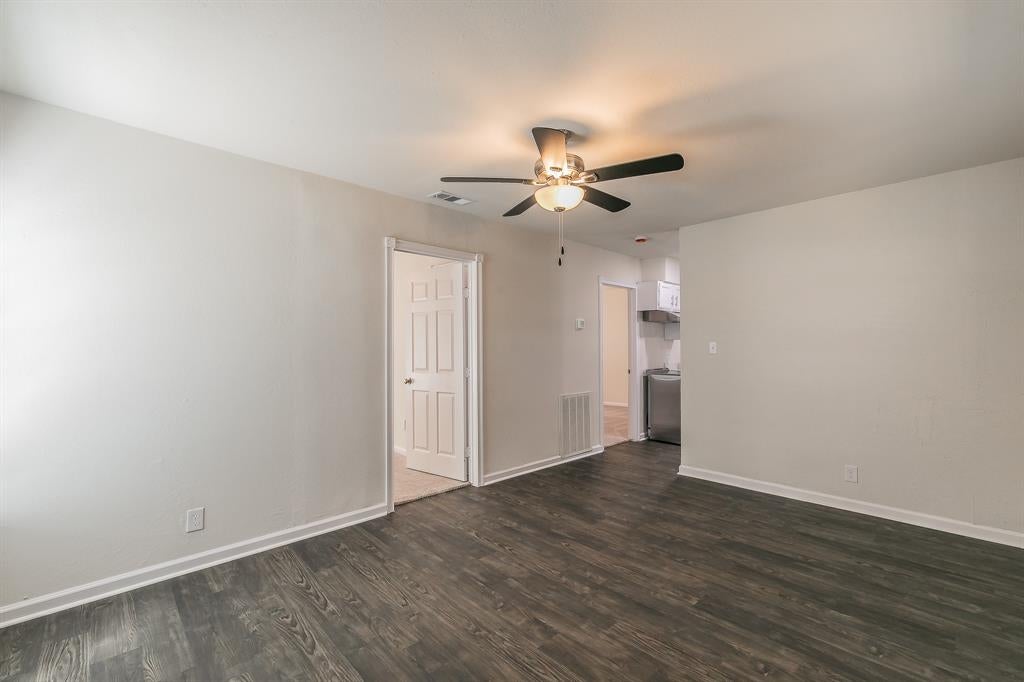 5729 Wellesley Ave, Fort Worth, TX 76107 photo