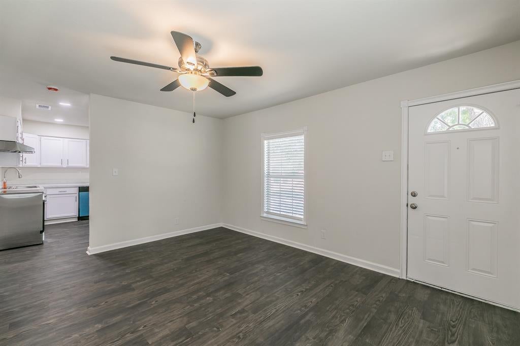 5729 Wellesley Ave, Fort Worth, TX 76107 photo