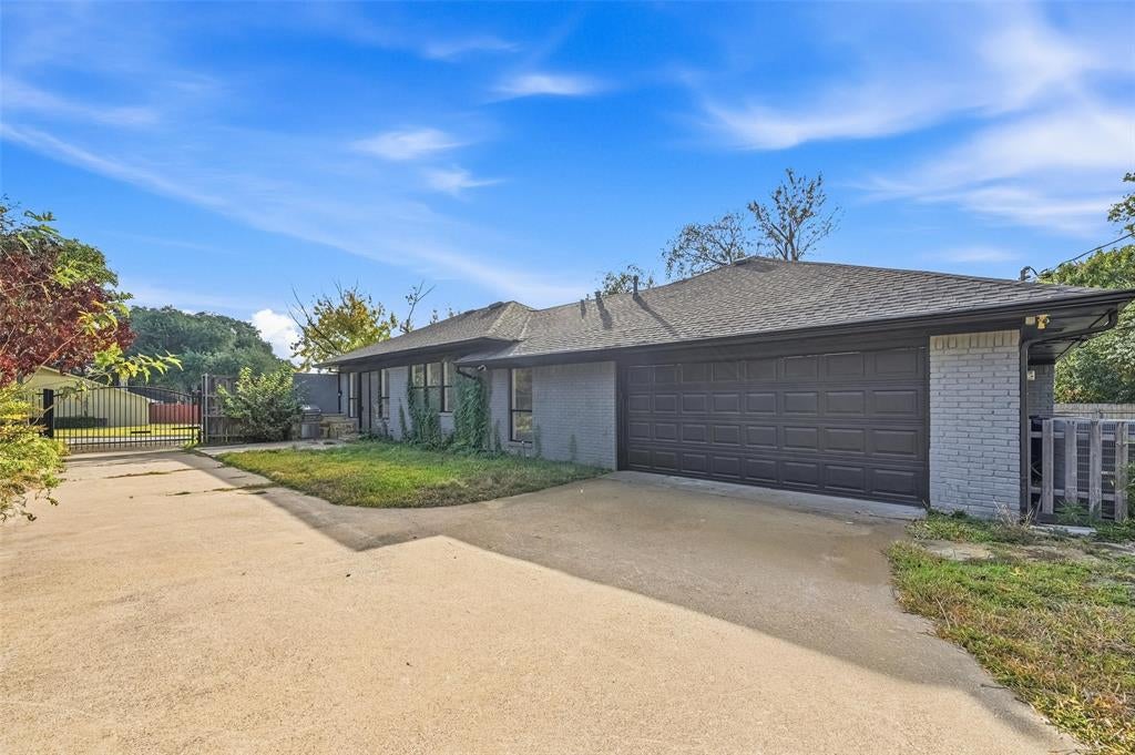 13411 Forestway Dr, Dallas, TX 75240 photo