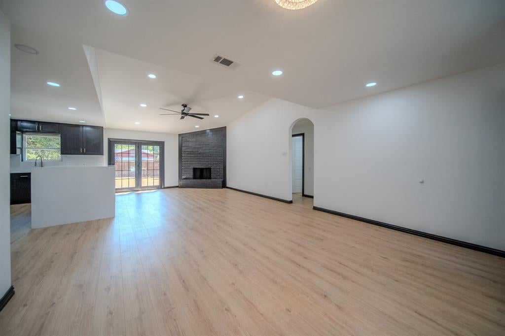 238 Prairie Vista Dr, Dallas, TX 75217 photo