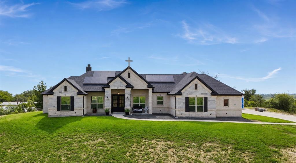 248 Scenic Wood Dr, Reno, TX 76020
