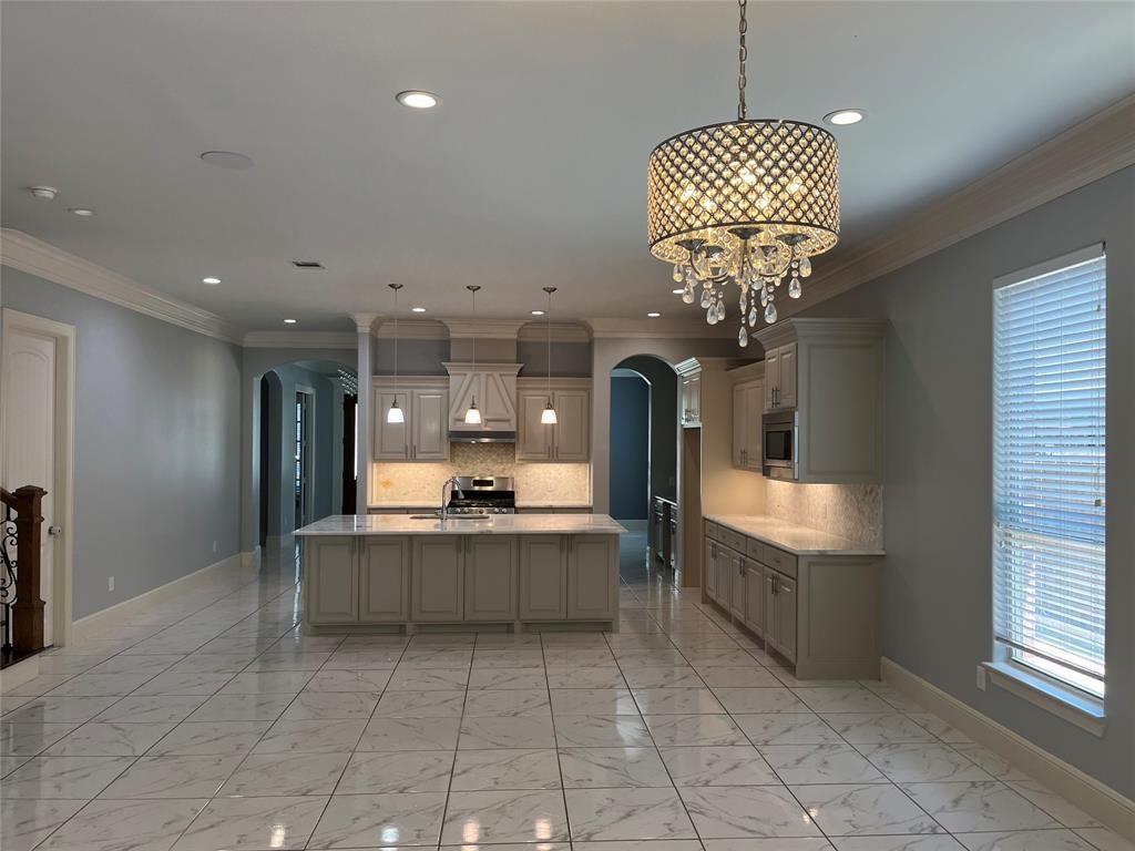 337 Lucille St, Irving, TX 75060 photo