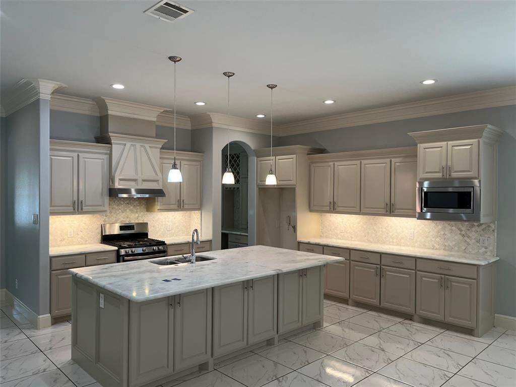 337 Lucille St, Irving, TX 75060 photo