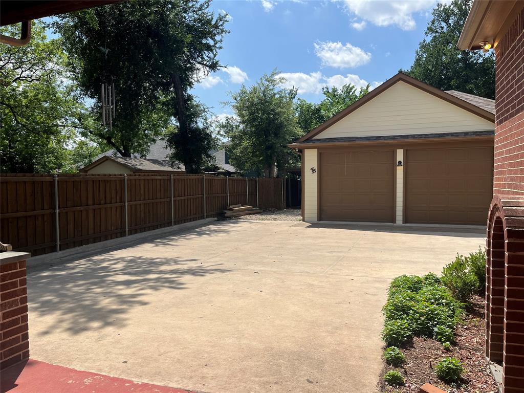 337 Lucille St, Irving, TX 75060 photo