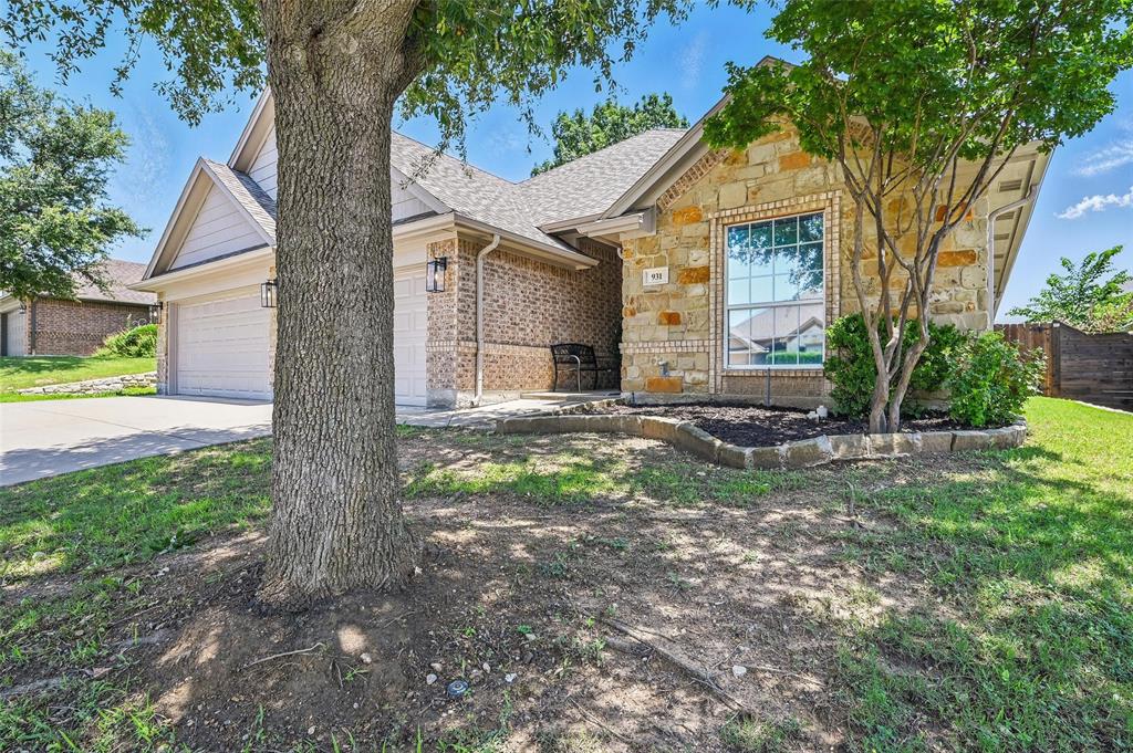 931 White Marlin Dr, Burleson, TX 76028 photo