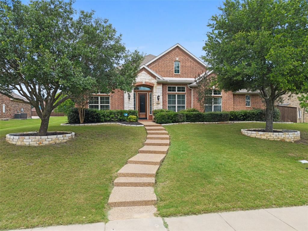 285 Talbot Ln, Sunnyvale, TX 75182