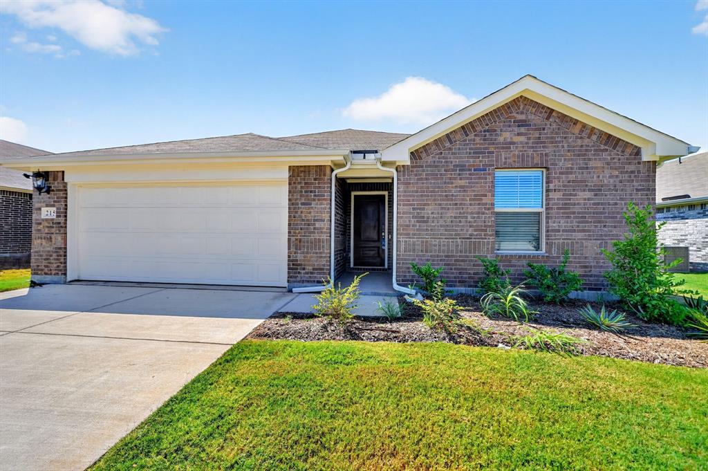 215 Teton St, Greenville, TX 75402