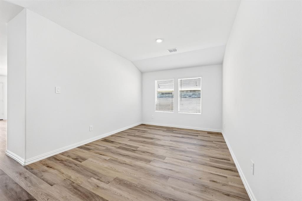 215 Teton St, Greenville, TX 75402 photo